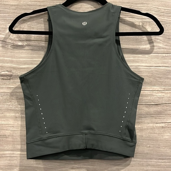 Lululemon top - Picture 2 of 4